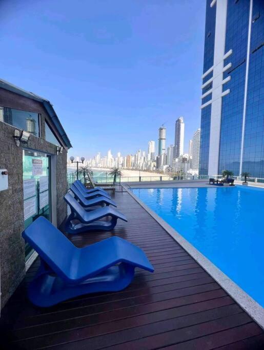 Piscina A Beira-Mar, Tranquilidade E Qualidade No Melhor De Bc Balneário Camboriú Extérieur photo