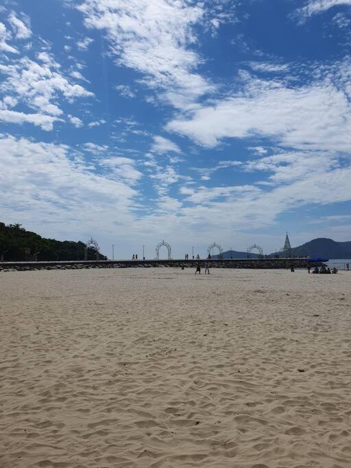 Piscina A Beira-Mar, Tranquilidade E Qualidade No Melhor De Bc Balneário Camboriú Extérieur photo