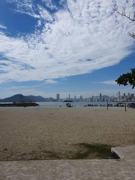 Piscina A Beira-Mar, Tranquilidade E Qualidade No Melhor De Bc Balneário Camboriú Extérieur photo