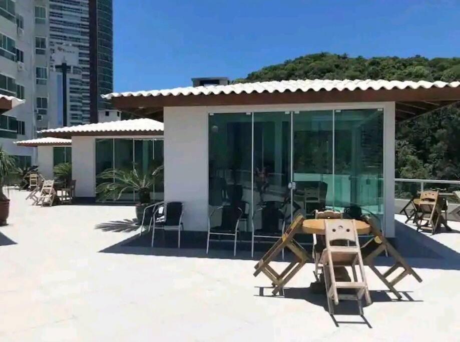 Piscina A Beira-Mar, Tranquilidade E Qualidade No Melhor De Bc Balneário Camboriú Extérieur photo