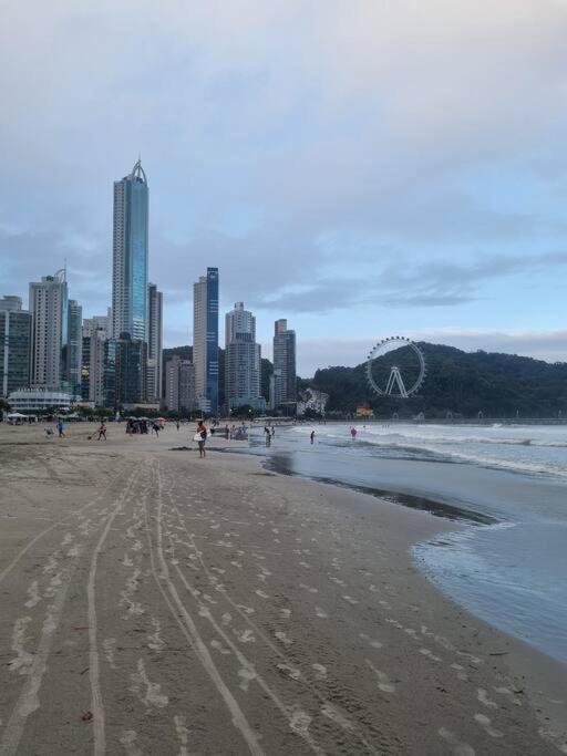 Piscina A Beira-Mar, Tranquilidade E Qualidade No Melhor De Bc Balneário Camboriú Extérieur photo