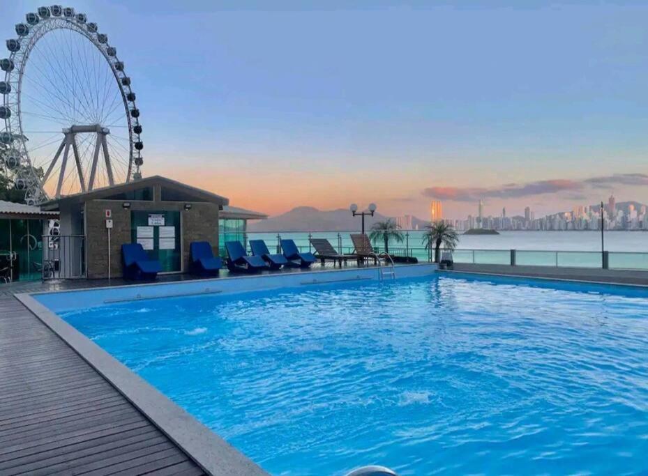 Piscina A Beira-Mar, Tranquilidade E Qualidade No Melhor De Bc Balneário Camboriú Extérieur photo